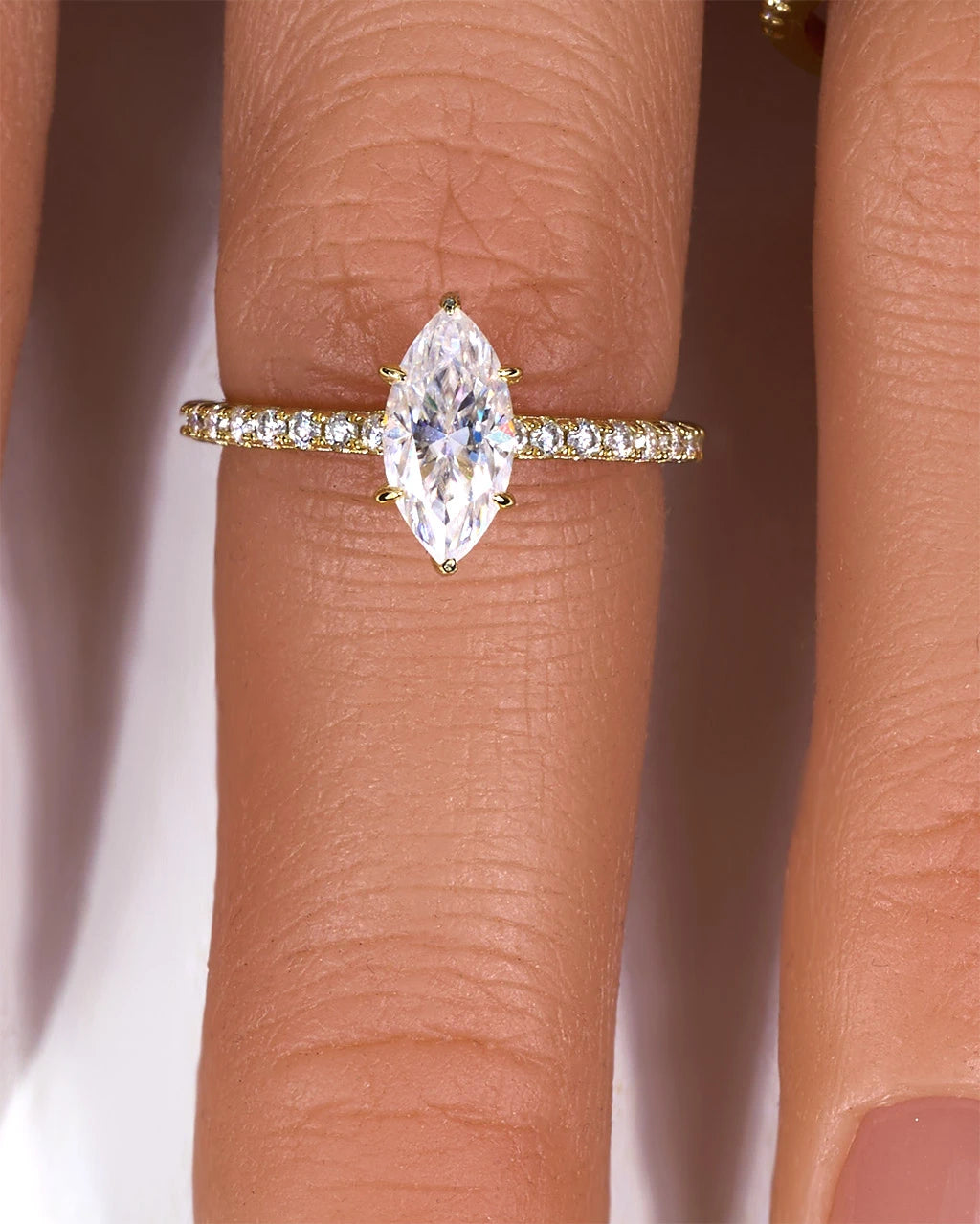 Anillo de moissanita Aurelia - Marquesa