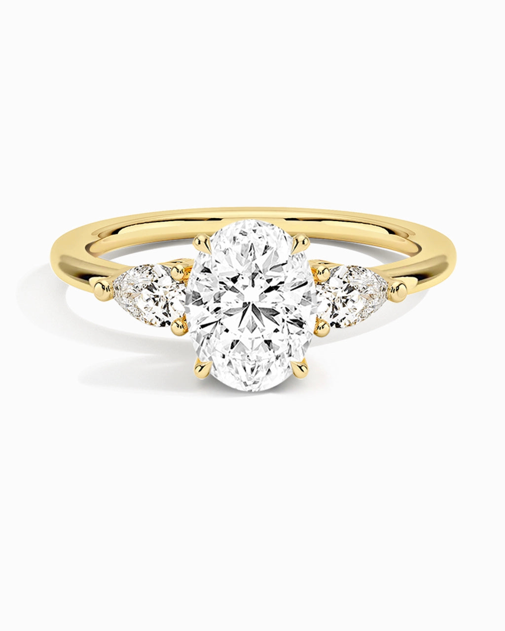 Anillo de moissanita de lujo ovalado