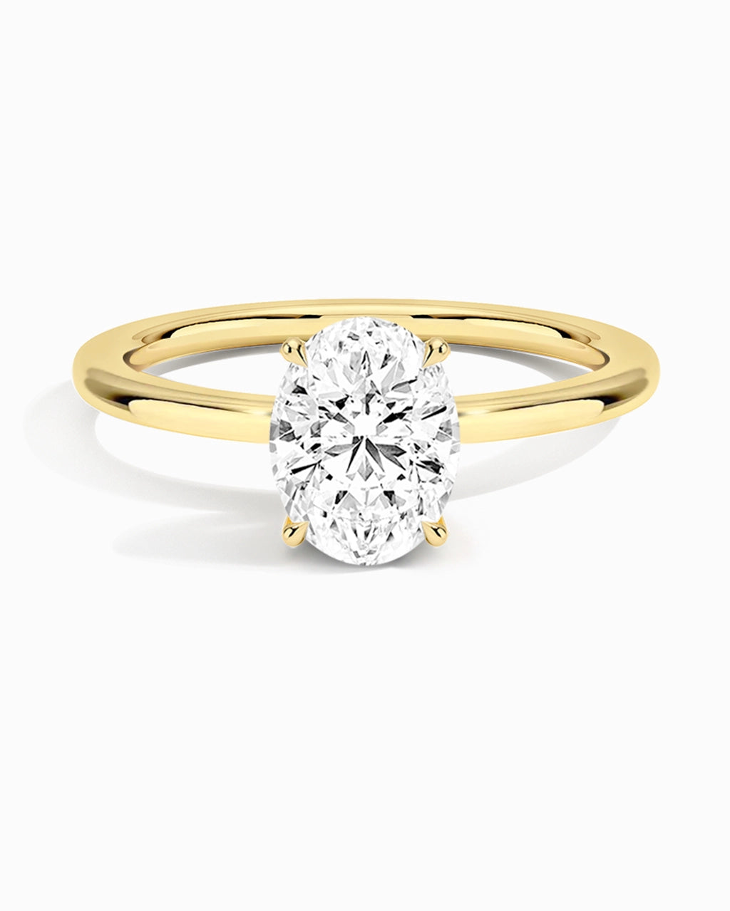 Anillo de moissanita con halo ovalado