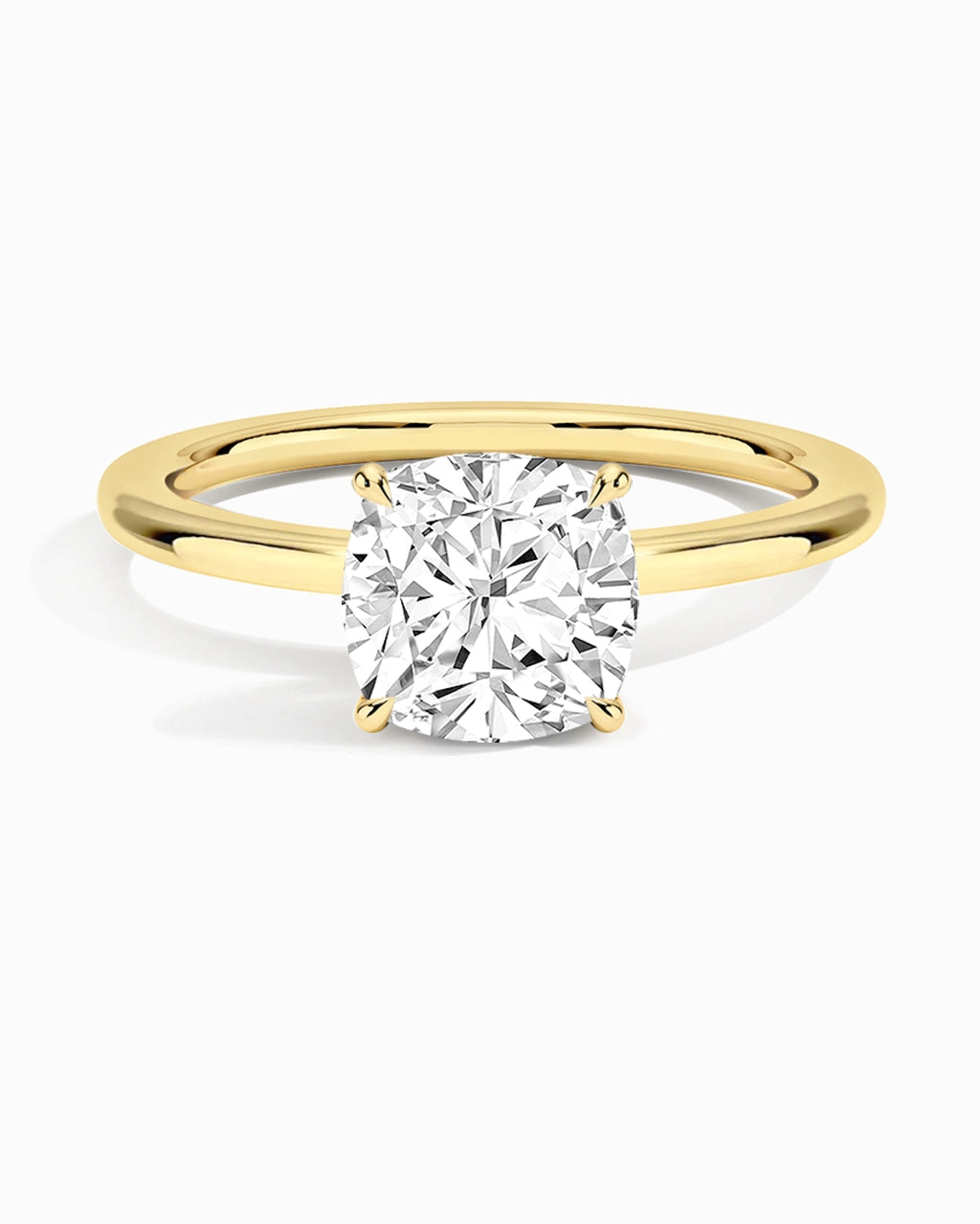 Anillo de moissanita con halo y cojín