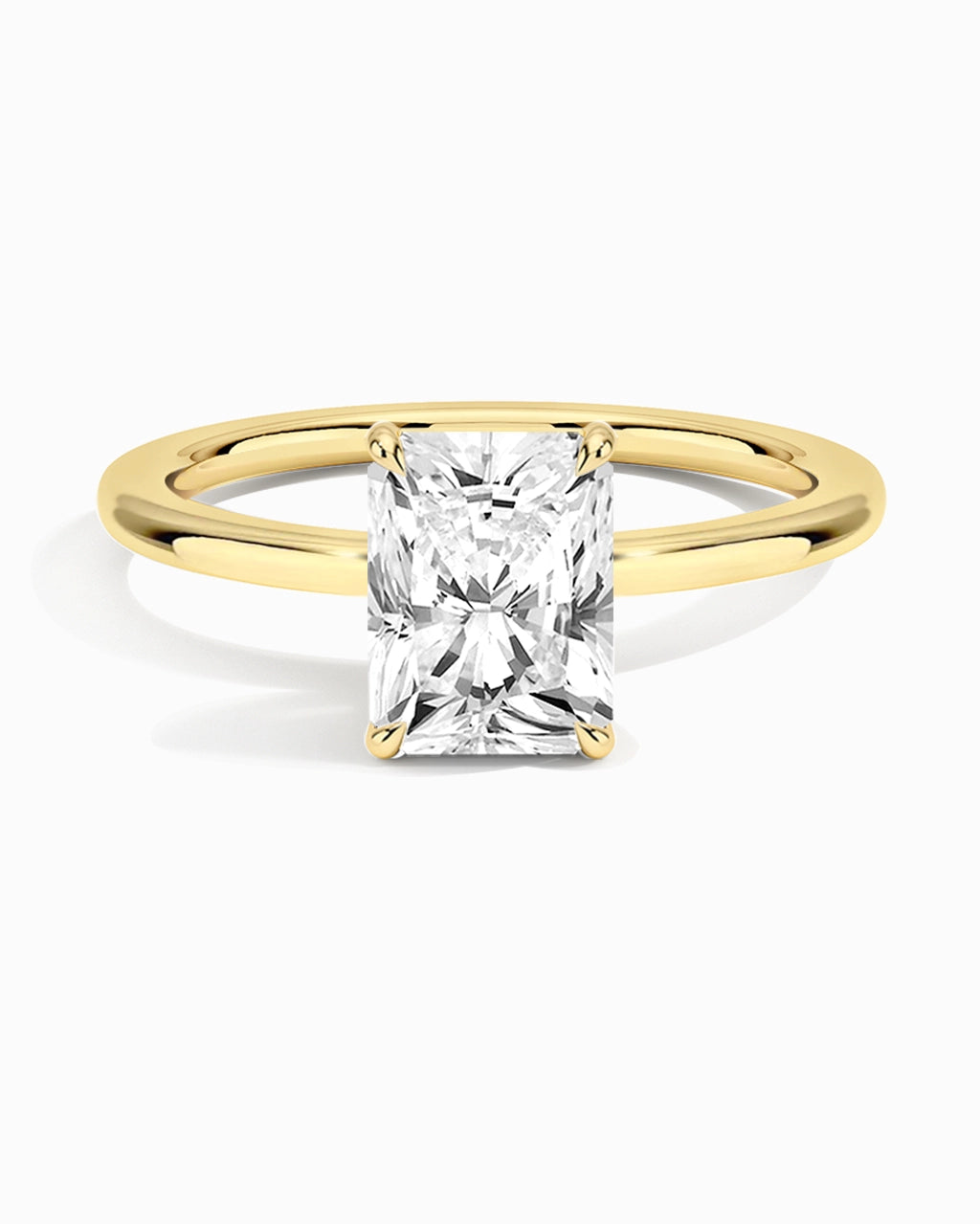 Anillo de moissanita con halo radiante