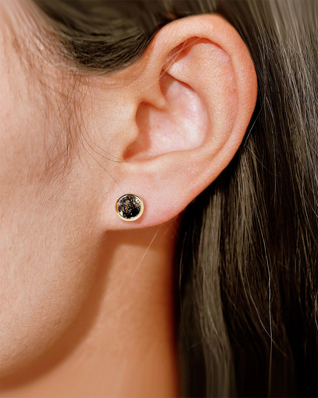 Round Studs