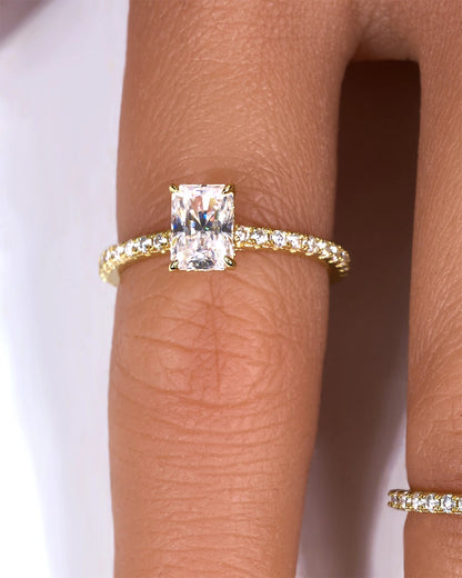 Aurelia Moissanite Ring-Radiant