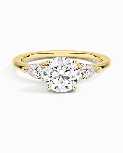 Luxe Moissanite Ring-Round